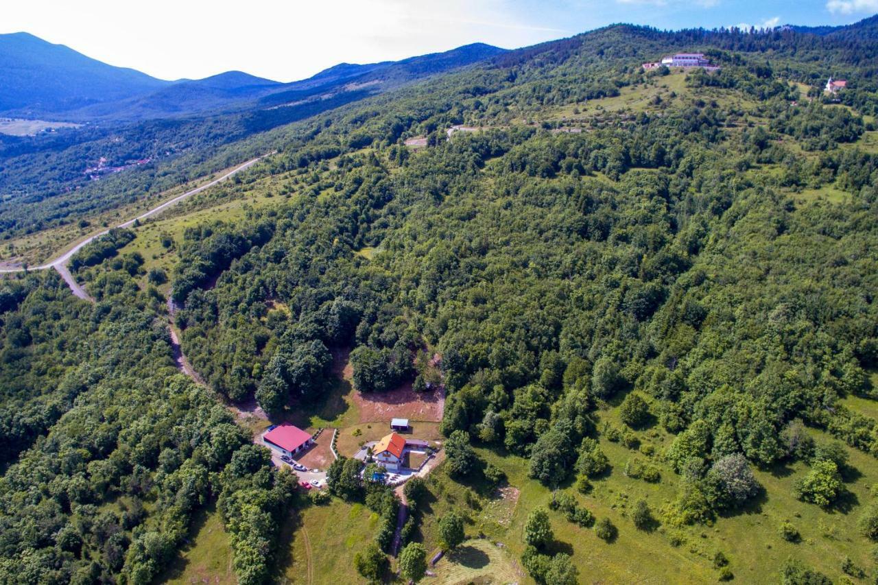 Villa Dino Tin Красно Поле Екстериор снимка