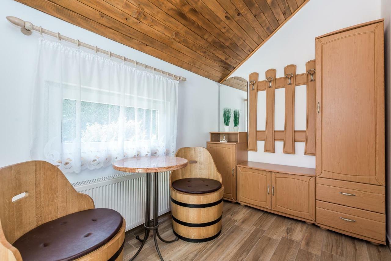 Villa Dino Tin Красно Поле Екстериор снимка